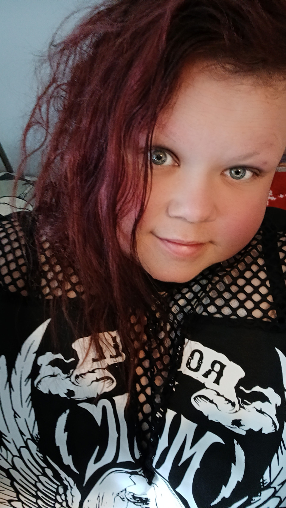 Friday vibes here !! The mesh is out !!