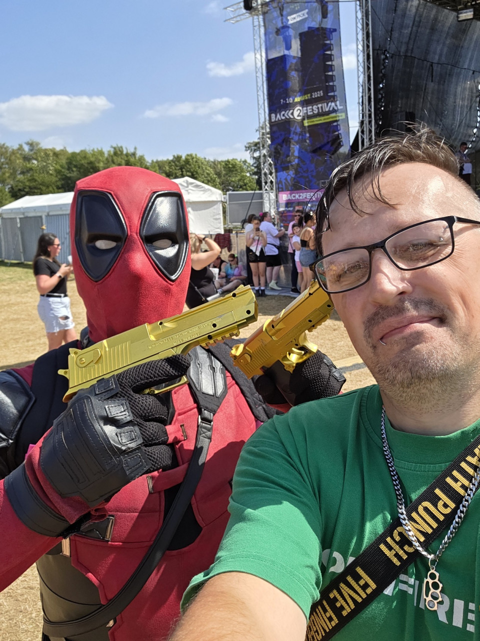 Music festive back in summer at Leicestershire, Me n DeadPool .. BestBuds  😆